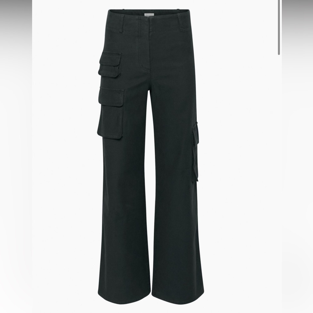 Aritizia Picture Wilfred Free Black Cargo Pants size 12